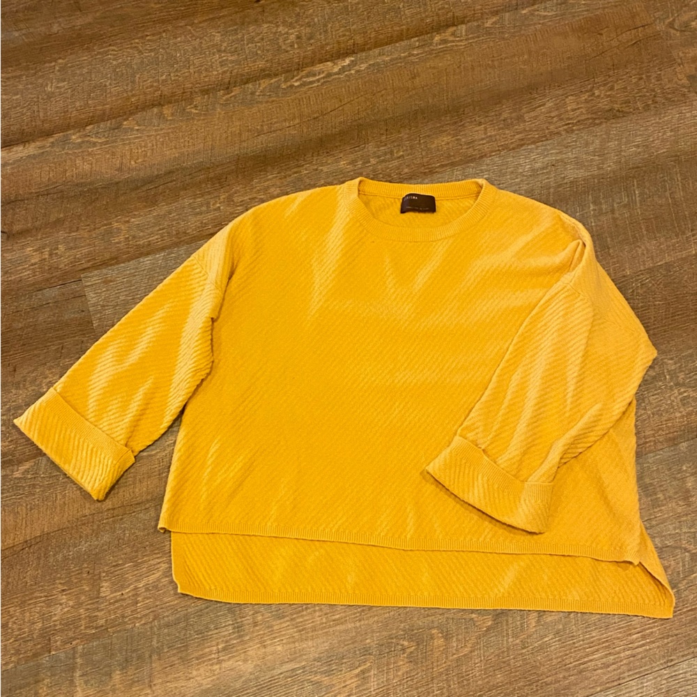 Kerisma sweater in gold. Size small. Excellent condition.